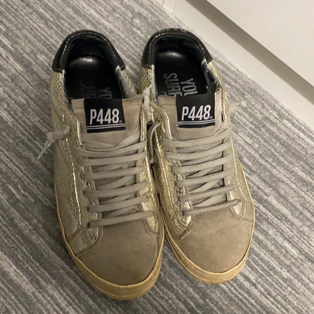 Sneakers